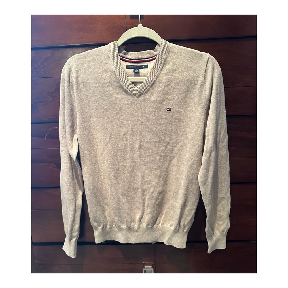Tommy Hilfiger V neck men's sweater
Sz.Xs